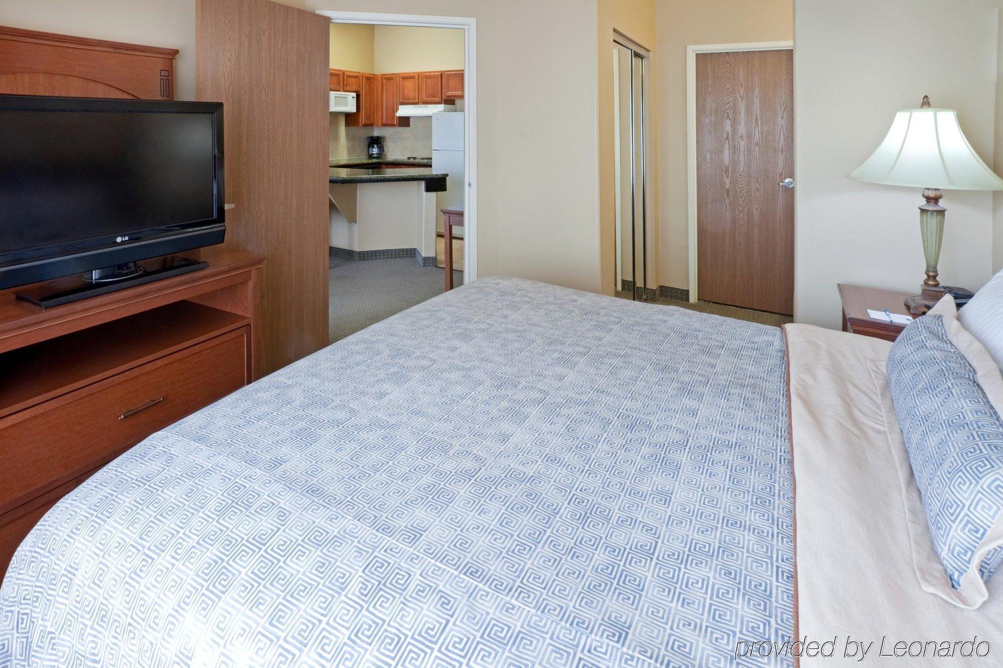 Staybridge Suites Lubbock-University Area By Ihg Szoba fotó