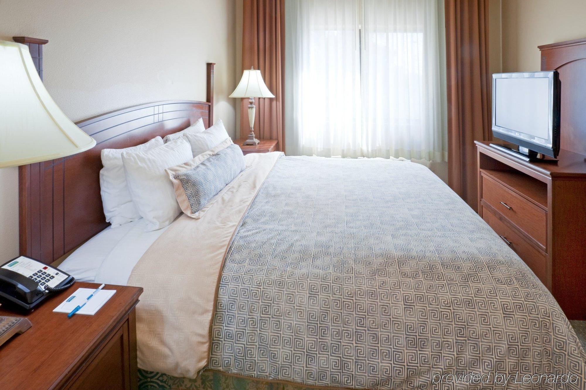 Staybridge Suites Lubbock-University Area By Ihg Szoba fotó